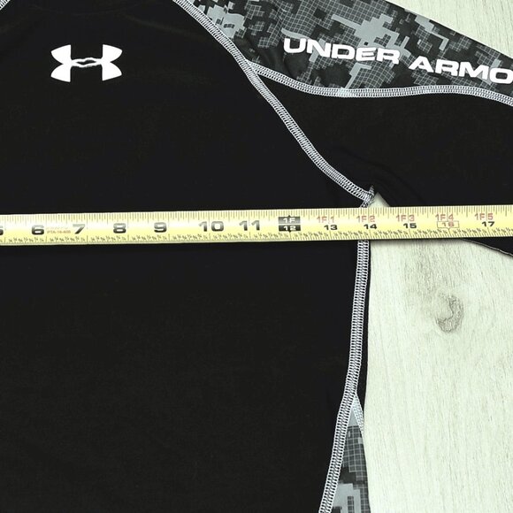 Under Armor Heat Gear compression t-shirt. - Picture 2 of 8